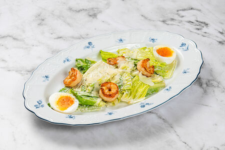 Цезарь с тигровыми креветками