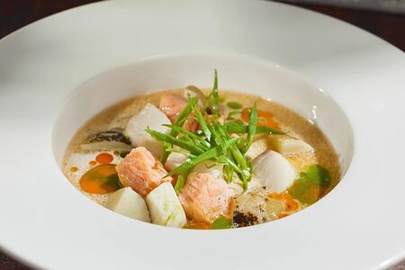 Финская уха с форелью и треской