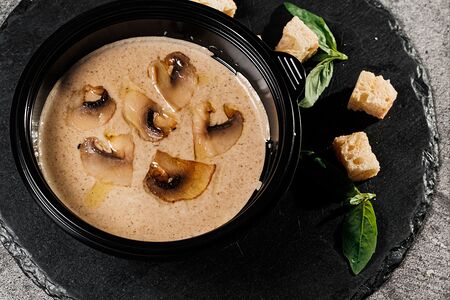 Крем-суп грибной