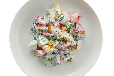 Детский овощной салат со сметаной