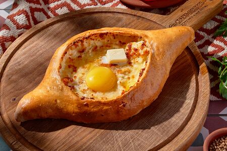 Хачапури по-аджарски