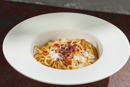 Спагетти Арабьята с мидиями и оливками каламата