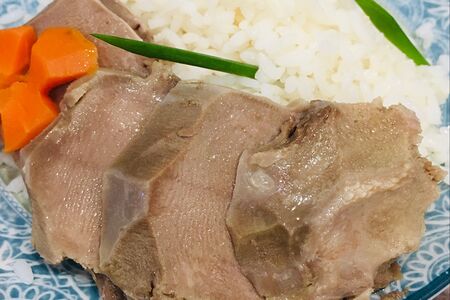 Язык отварной