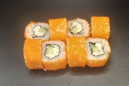 Ролл Калифорния с крабом