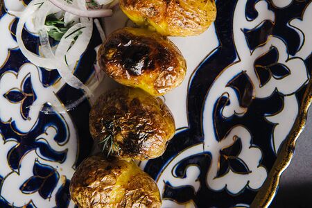 Картофель на мангале