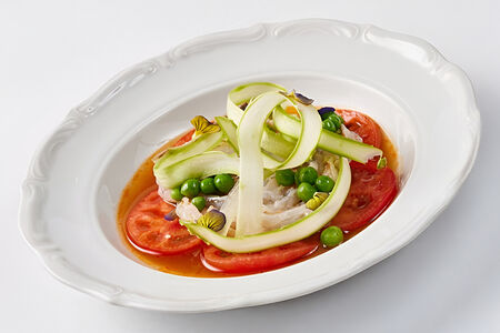 Севиче из креветок с томатами и спаржей