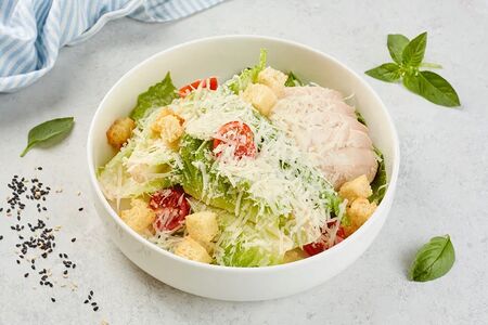 Цезарь с курицей