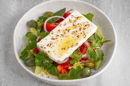 Салат Бокончино с сыром фета