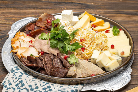 Ассорти Квели Хортс