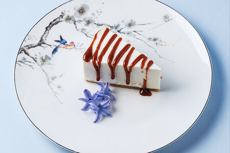 Чизкейк классический с карамелью