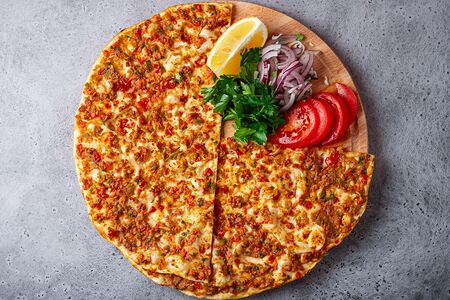 Лахмаджун острый