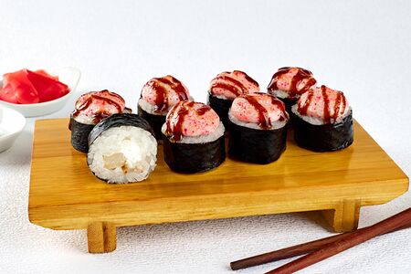 Ролл Такеши