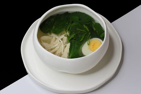 Куриный суп с домашней лапшой