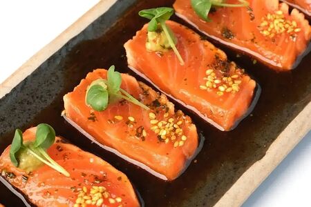 Татаки лосось гуакамоле