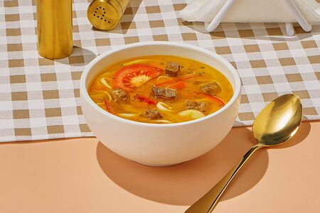 Восточный суп с лапшой и говядиной