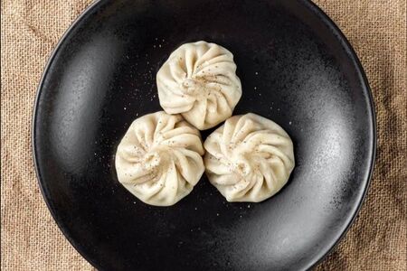 Хинкали с говядиной и свининиой