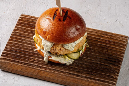 Фиш Бургер с соусом тар тар