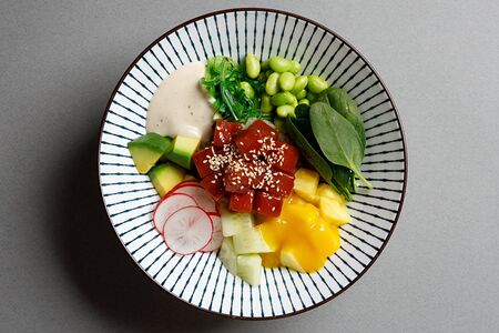 Поке с тунцом