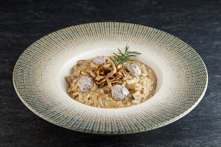 Ризотто с грибами и трюфельной пастой