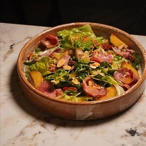 Салат с ростбифом