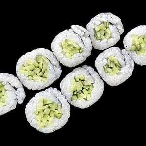 Маки с огурцом