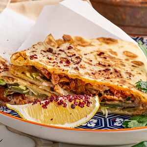 Манакиш с курицей