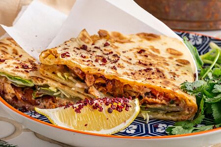 Манакиш с курицей