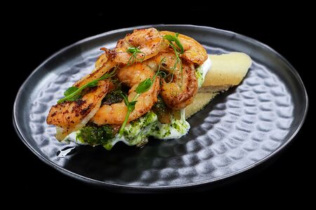 Брускетта с креветками и творожным сыром