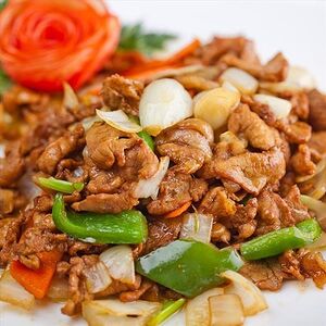 Свинина жареная тонкими пластиками