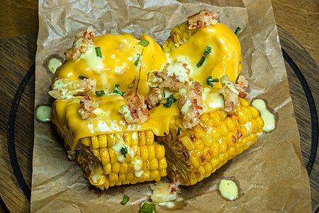 Кукуруза гриль с криспи чоризо