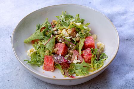 Салат с арбузом и сербской брынзой