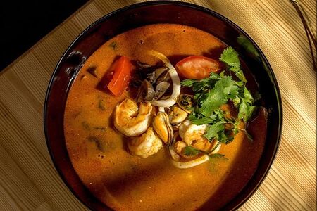 Суп Том ям с морепродуктами