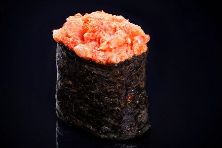 Гункан тунец