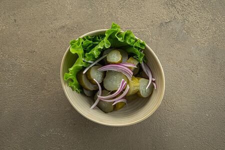 Соленые огурцы