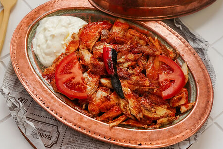 Искендер-кебаб с курицей