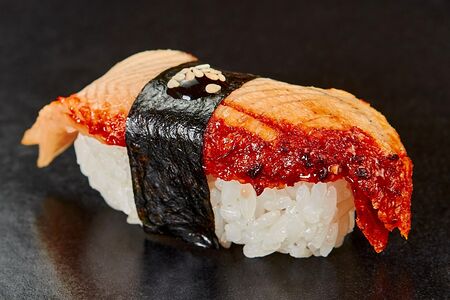 Суши с угрем 1шт