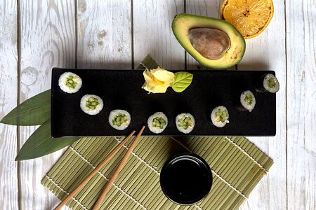 Маки Огурец