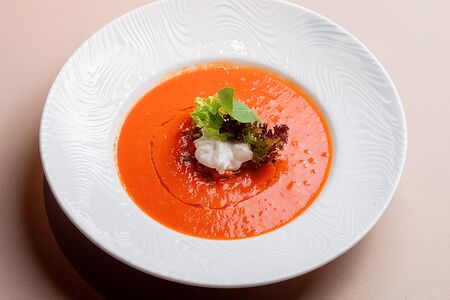 Гаспачо с сыром страчателла