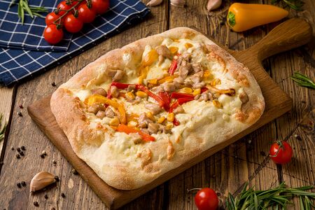 Пицца Римская Цыпленок Бешамель