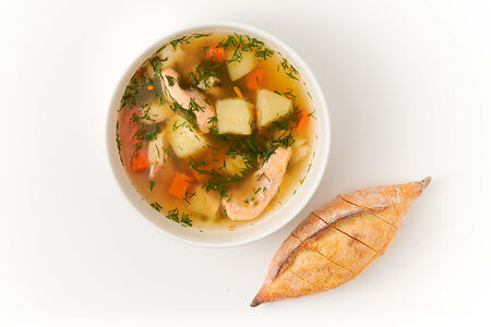 Куриный бульон с домашней лапшой и фрикадельками