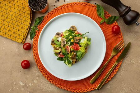 Зелёный салат