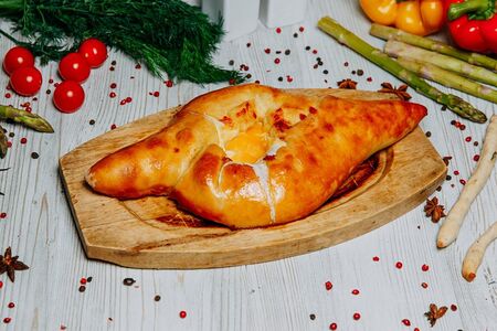 Хачапури по-аджарски