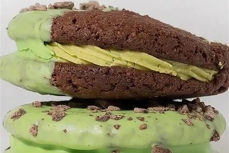 Вупи пай с матчей и шоколадом 