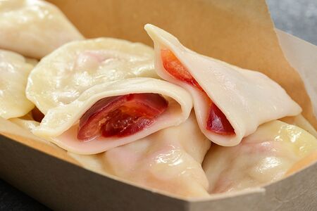 Вареники с вишней