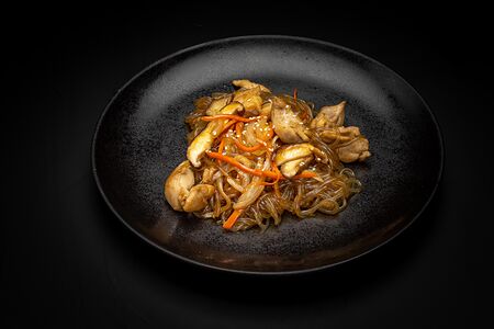 Лапша Харусаме с курицей 
