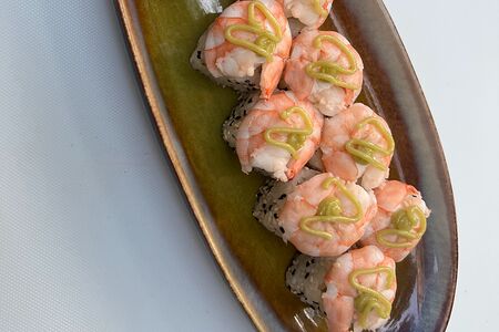 Креветка и томаго