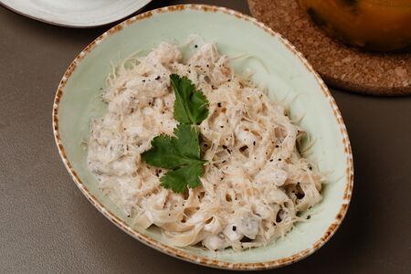 Тальятелле с курицей и грибами 