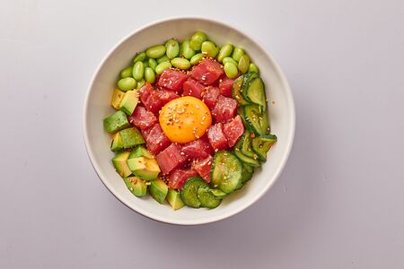 Поке с тунцом  