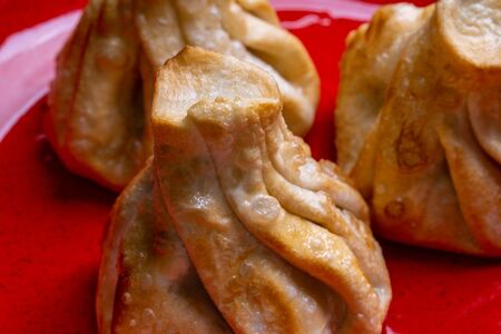 Хинкали с говядиной жареные (порция)