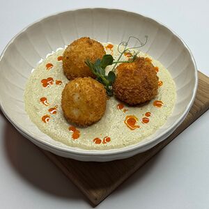 Эларджи в соусе баже